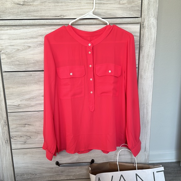 LOFT vibrant long sleeve blouse with button down neckline, brand new with tags - Picture 6 of 12